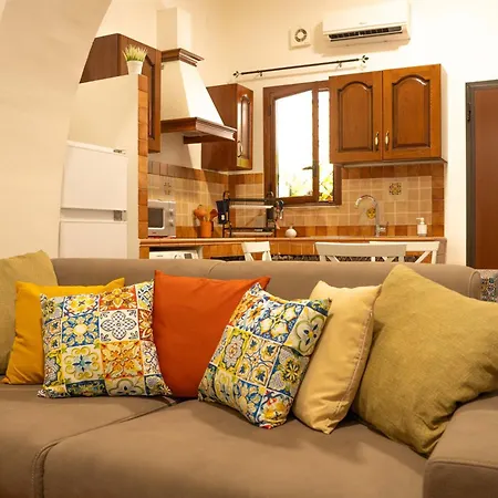 Kemonia Holiday home *